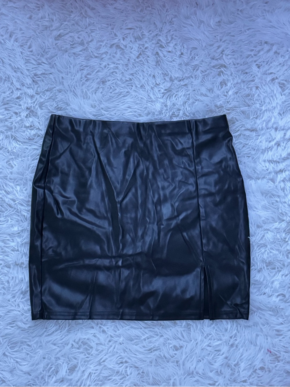 Canton Walker Black Faux Leather Mini Skirt Front Slit Size Large NWT